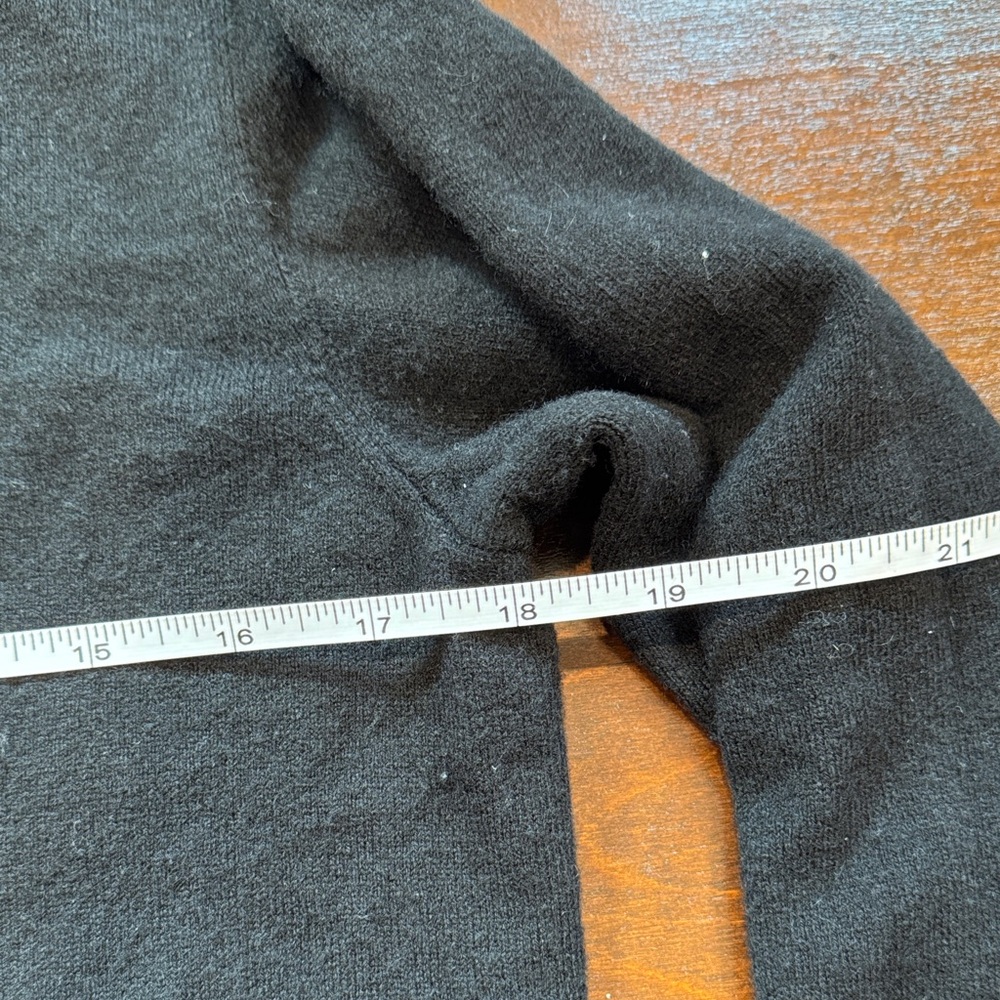 Vince Cashmere Blend Relaxed Crew - Picture 4 of 5